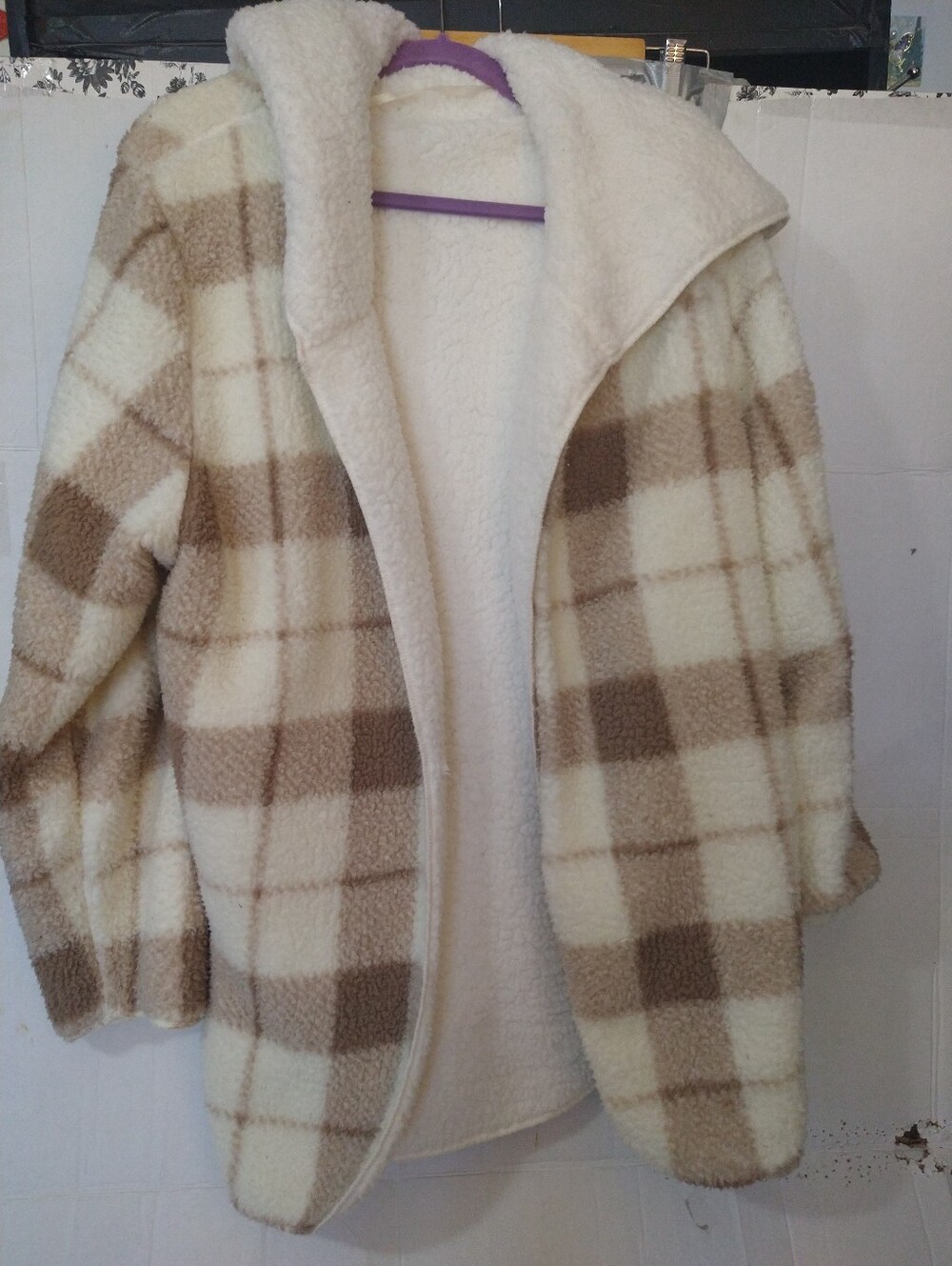 Cozy Sherpa Plaid Hooded Jacket - Cream & Light Browni